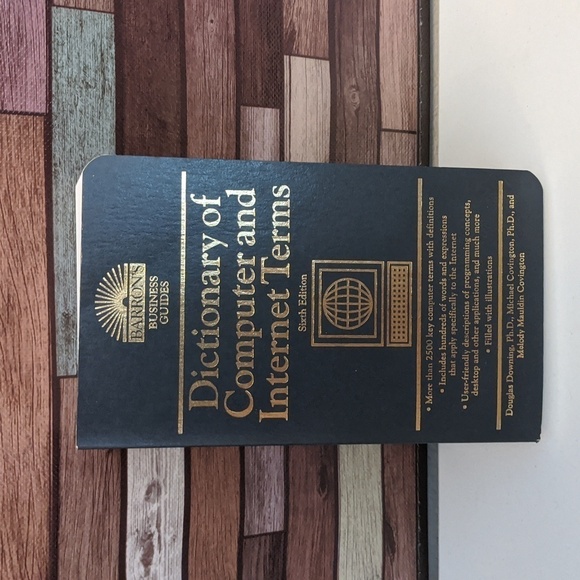 BARRON'S Dictionary of Computer and Internet Terms Business Guide 6th edition - Picture 1 of 4